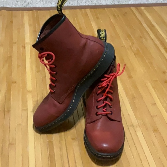 DR. MARTINS AIR WAIR PASCAL WOMEN'S WANAMA LEATHER BOOTS NWOB - Picture 1 of 4